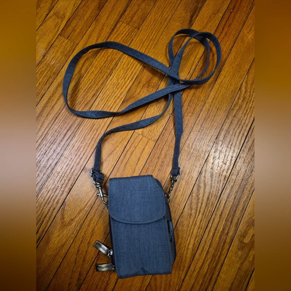 Baggalini Flip Phone Crossbody Travel Mini Bag